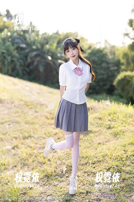 秀人网-奶芙乔乔 秀人网 - 奶芙乔乔的清纯作品:这张原图是放了滤镜吗?