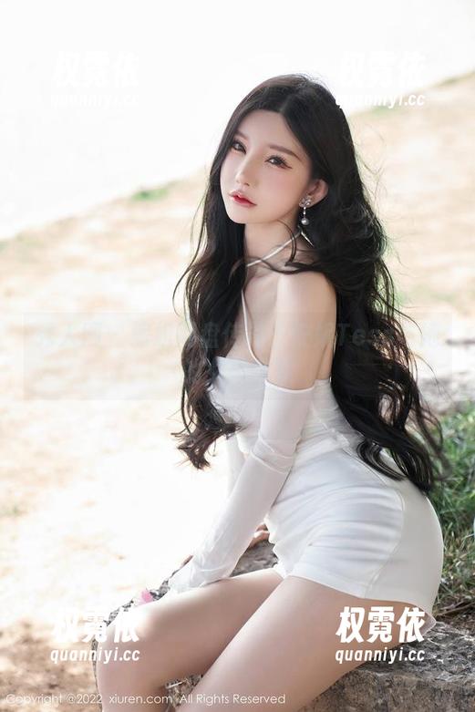 秀人网-安妮Tess 秀人网 - 编织网盘传说:安妮Tess与她的女神合集