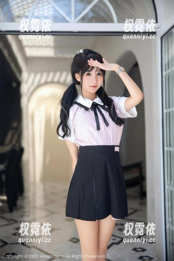 秀人网 - 少女心雪雪的油亮日常，居然是免费的？真有趣！