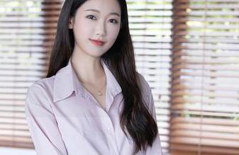 秀人网 – 杨可可coco的美图分享，温柔得让我想象一场春天的大雨