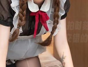 秀人网 – 梦灵儿Mini的私拍时刻：少女资源全景展示，逗趣与美交错的奇迹！