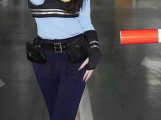 秀人网 – 芈琳娜在高清照片中穿毛衣，竟然让我开始质疑自己的穿搭灵感了。