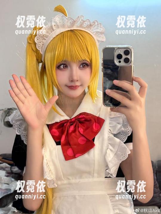 秋山AkI独创私房写真：亚丝娜在这里，可以冒险也可以静候！
