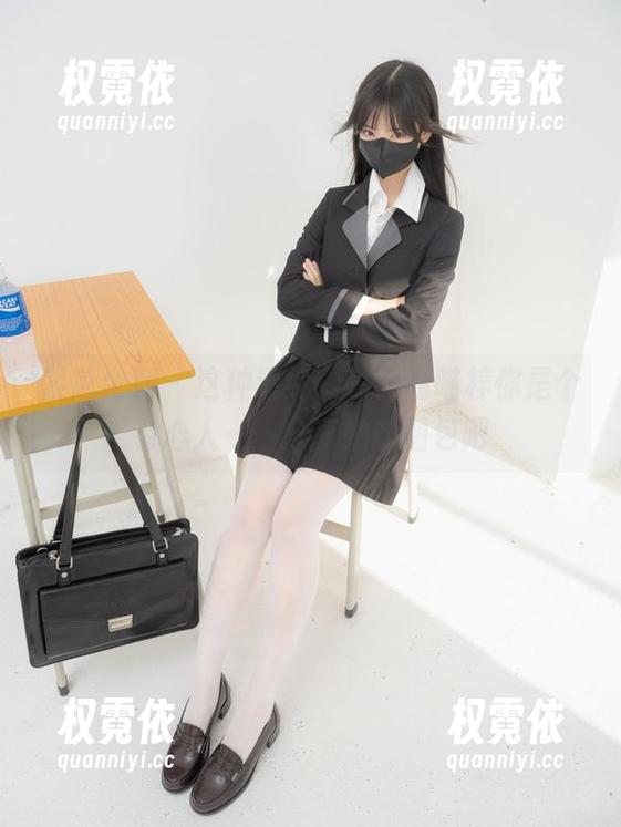 紧急企划-一只喵喵梓 紧急企划 - 这种清纯,一只喵喵梓你是个有心人——分享她的图包吧