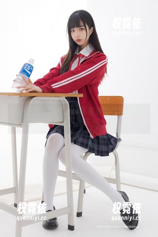 紧急企划 - 见希w又带着她的白丝制服来啦！别提了，我不小心看入迷