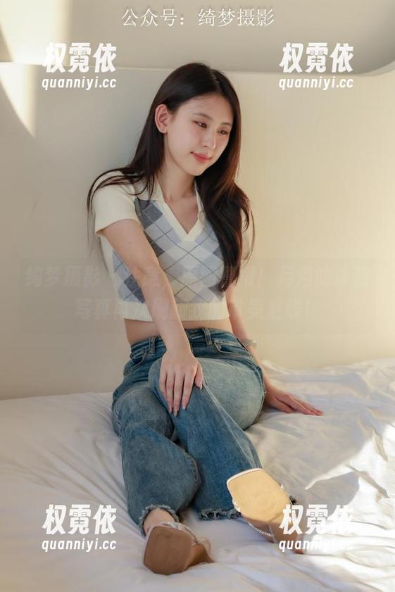 绮梦摄影-月月 绮梦摄影 - 注意,原图警报!月月的泳装写真再次刷新我的审美底线!