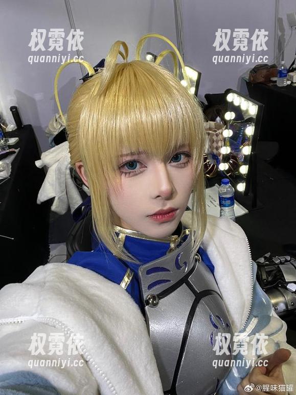 腥味猫罐的护士装扮，比医院里的还要真实点