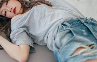 菠萝社 – 美图正在进行时，王语纯把JK制服穿得恰到好处！