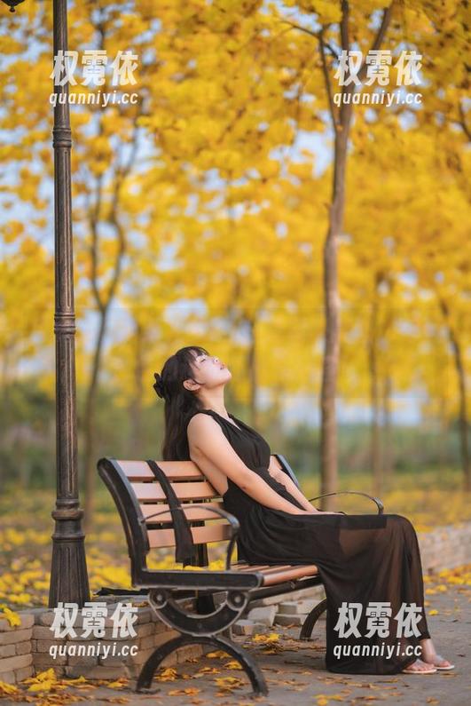 免费送你萌芽儿o0的白兔和服美图，印证白色的这份怀旧与搞怪！