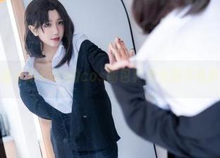 长腿革命，蓝小沂KiKi的cos图包真是光脚不怕穿鞋的王者！
