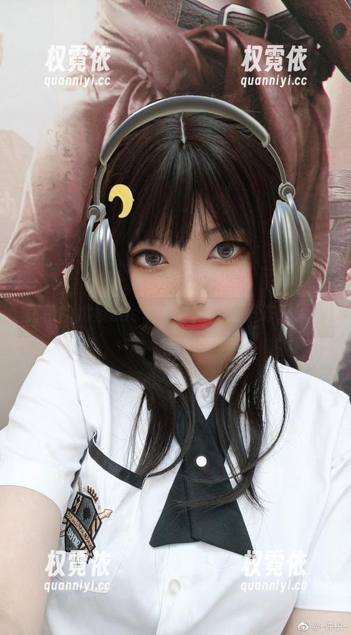 许枳的嫦娥cos套图，太美了是咋回事？