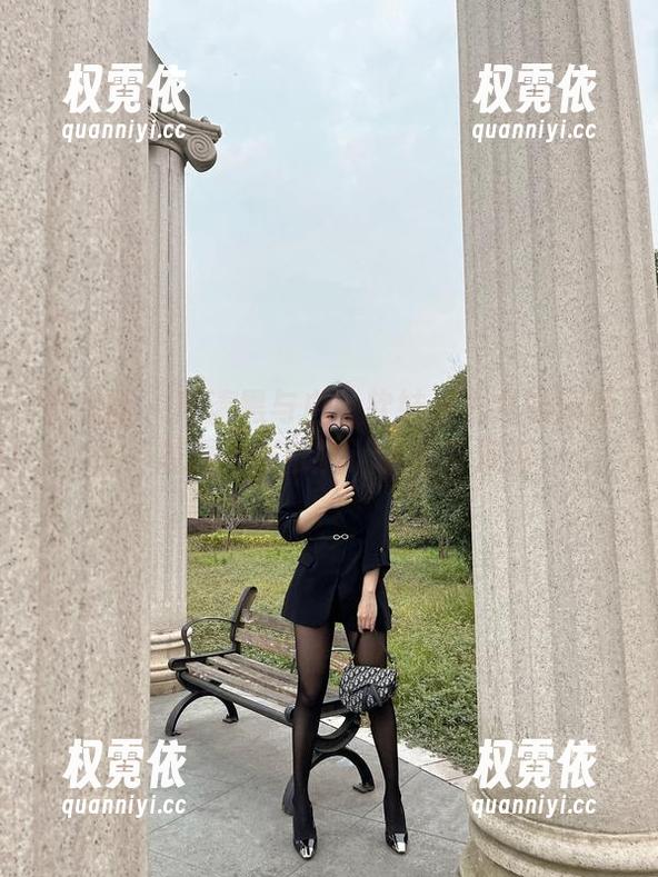 微密圈 - 高清黑与白：软妹小九九的图册里，随便一张都能让人停下观看。