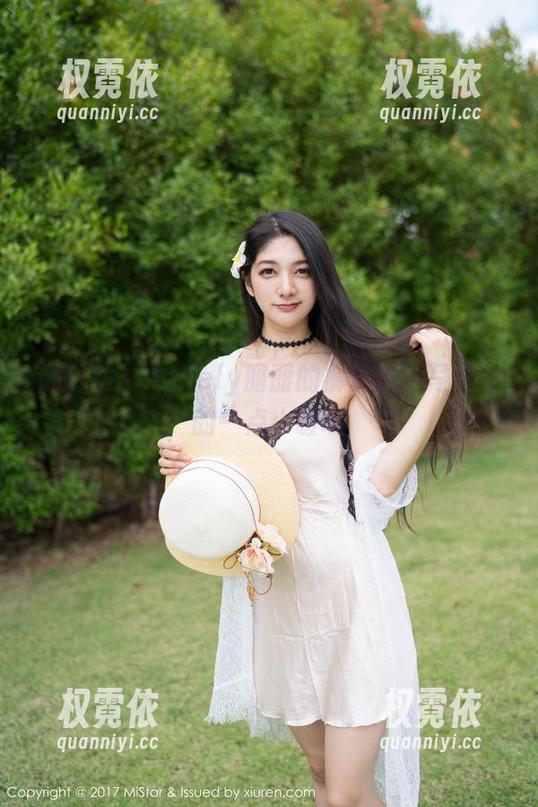 魅妍社-Ashely丽丽 魅妍社 - Ashely丽丽的裤里丝,写真里的一点小暧昧