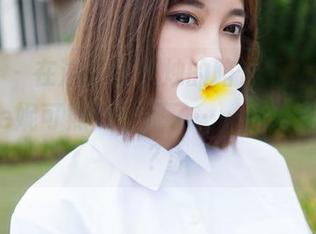 魅妍社 – 在浴缸与蜡烛的陪伴下，最新的Nicole妮可照片浮现了……让人想多了吧？