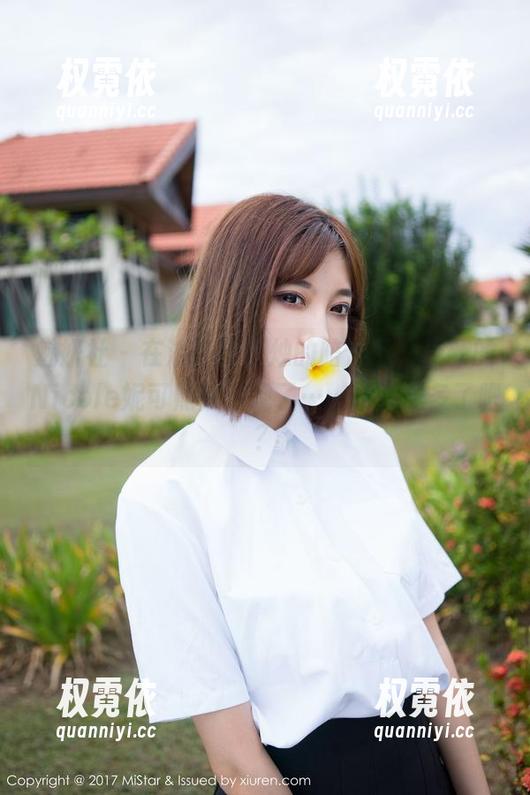 魅妍社 - 在浴缸与蜡烛的陪伴下，最新的Nicole妮可照片浮现了……让人想多了吧？