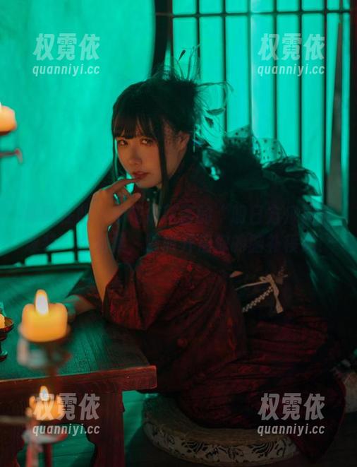 原图在此！麻花麻花酱的“明日方舟闪灵泳装”作品集，随时开启你的脑补模式！